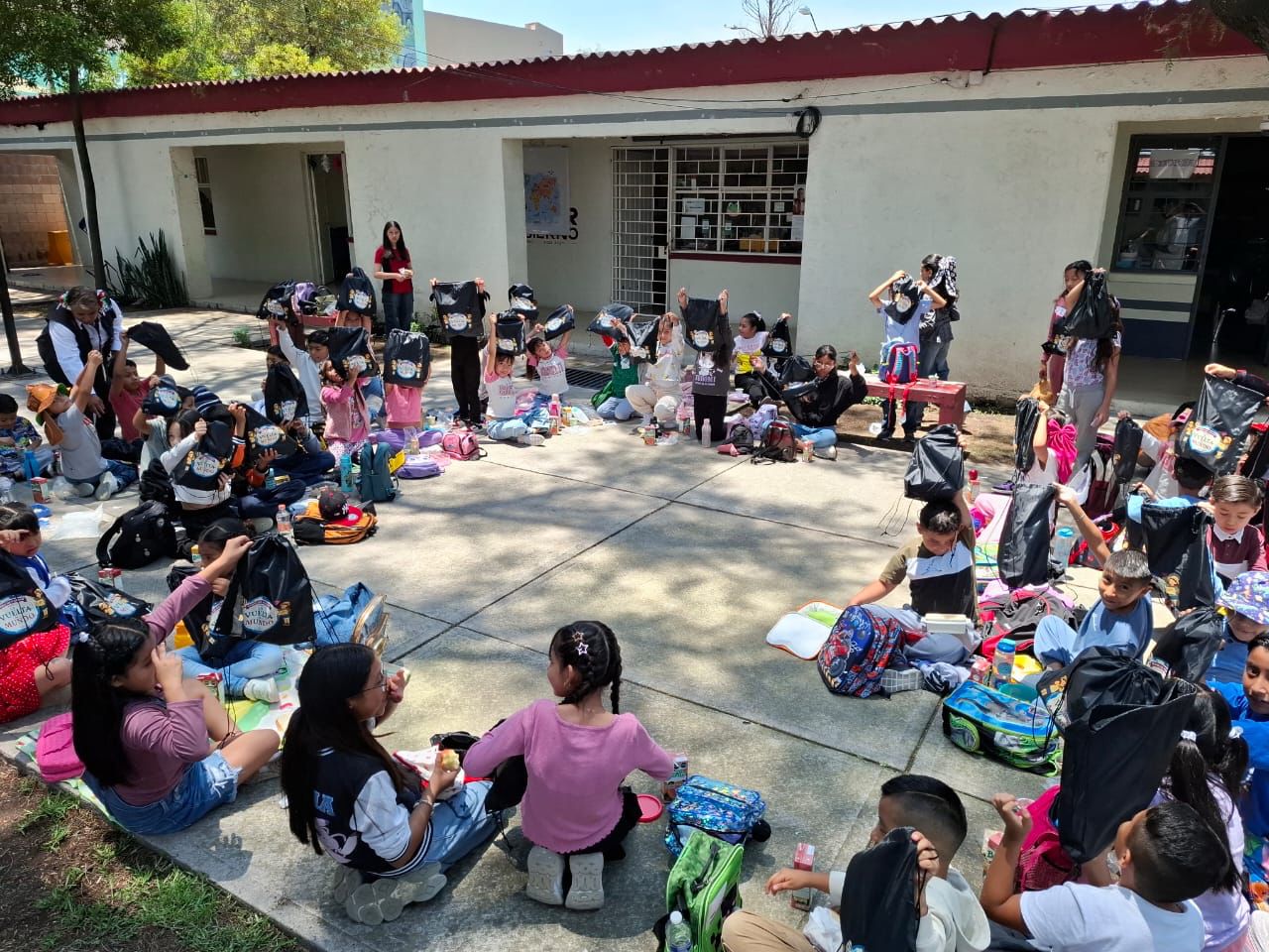 CURSOS DE VERANO “LA VUELTA AL MUNDO 2026” REÚNEN A 1,475 NIÑAS Y NIÑOS TECAMAQUENSES CON ACTIVIDADES CULTURALES Y RECREATIVAS