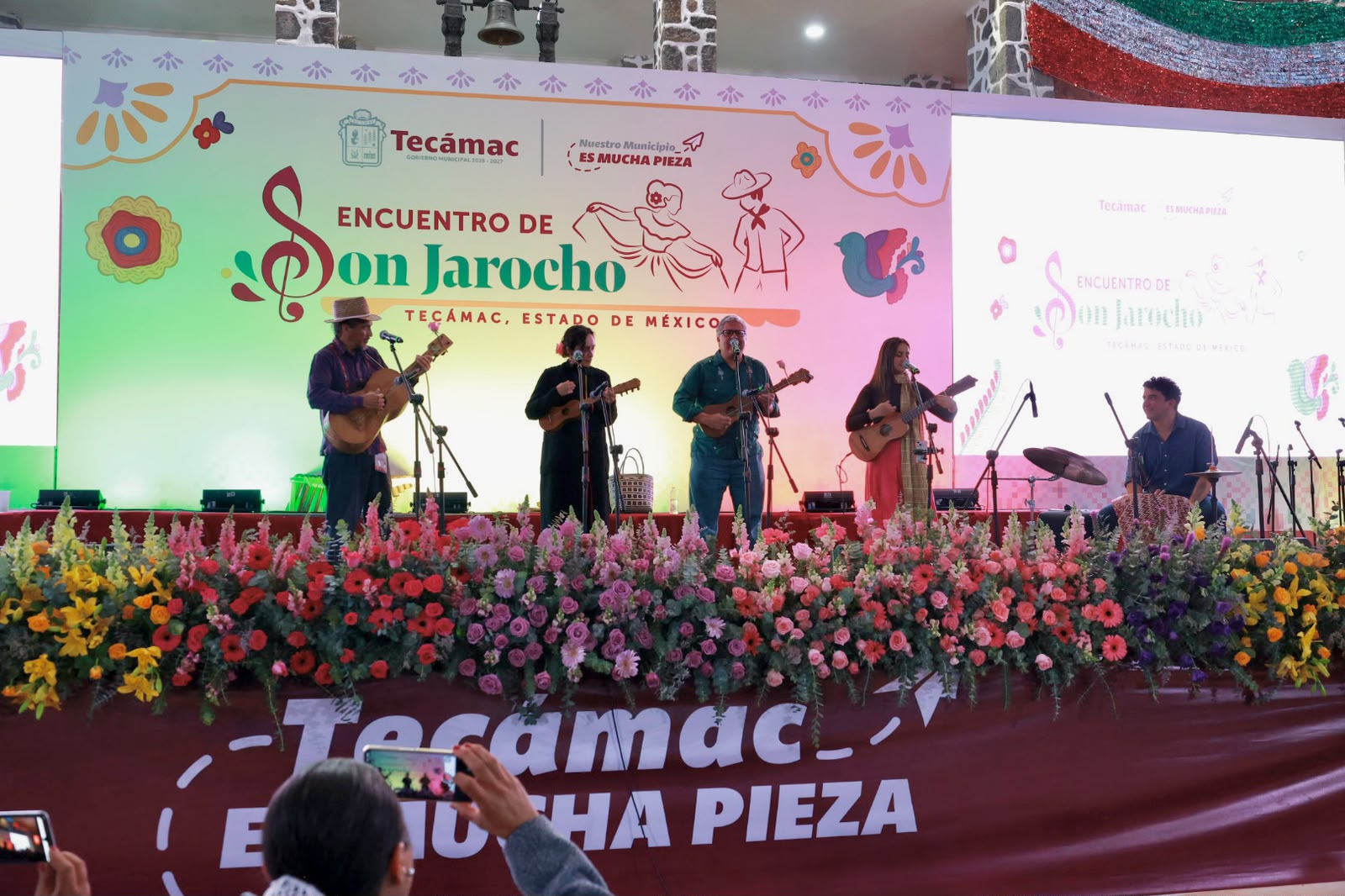 RITMO Y TRADICIÓN VERACRUZANA TOMAN TECÁMAC: ALCALDESA ROSI WONG INVITA A VIVIR EL CIERRE DEL ENCUENTRO DE SON JAROCHO