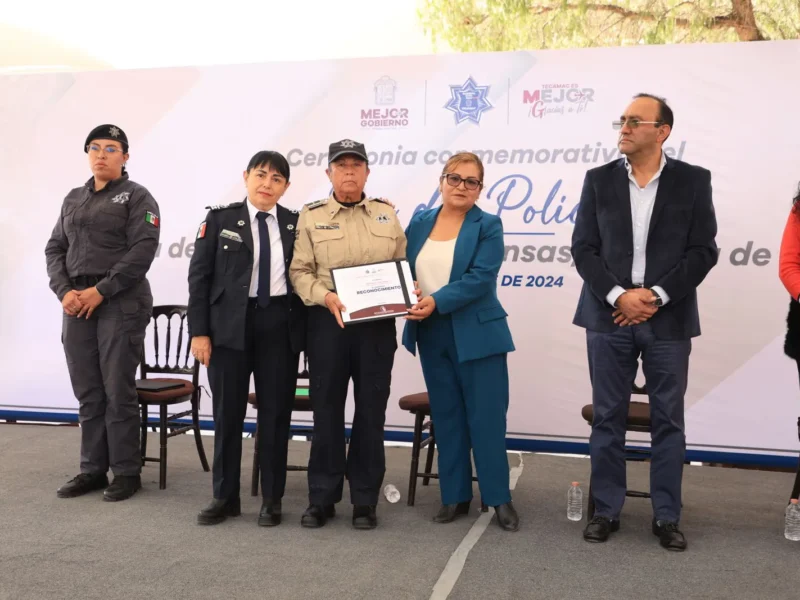 Entrega Gobierno de Tecámac Estímulos y Reconocimientos a 95 Elementos de la Guardia Civil