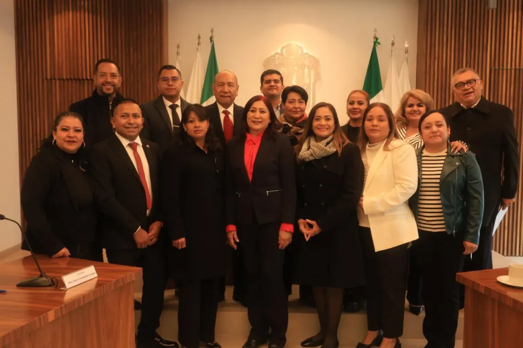 Preside el Primer Cabildo Rosa Yolanda Wong Romero de la administración 2025-2027 en Tecámac