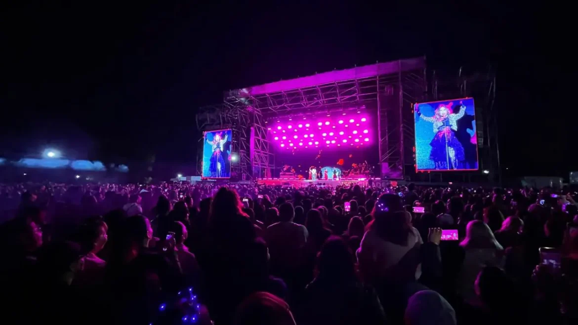 En Orden y sin Incidentes el Concierto de Gloria Trevi en Tecámac
